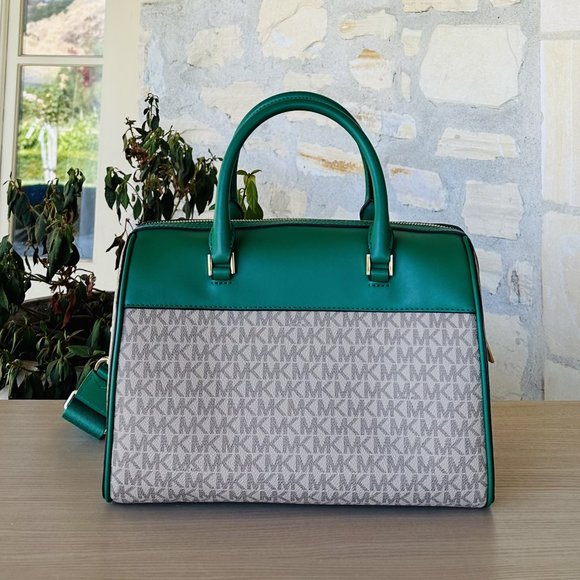 Michael Kors MEDIUM Travel DUFFLE Bag Satchel Leather/Coated Palmetto Green NWT - Picture 3 of 7